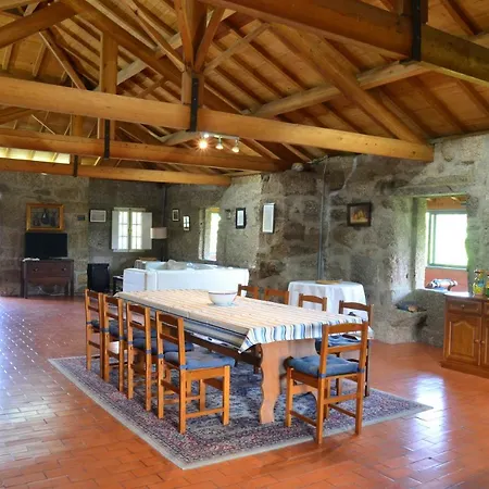 Casal Do Outeiro By Lovelystay Nyaraló